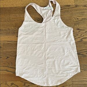 lululemon athletica Light Pink Tank Top Size 6. EUC